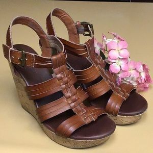 Mossimo Wedgies, Brown, 4.5 inch heel, Size 8